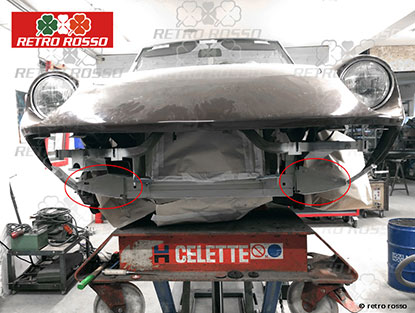 Tôle support pare-boue ant. droit Spider 1966 - 1982 