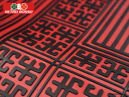 Jeu (6) tapis caoutchouc rouge GT Bertone ped. suspendu