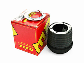 Moyeu volant Momo 356 B/C + 911 + 912 <1974 court